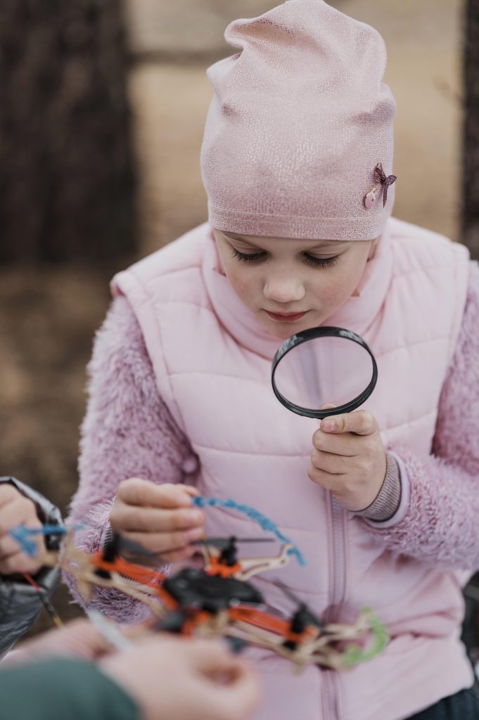 Про нас 2 Про нас girl learning science nature
